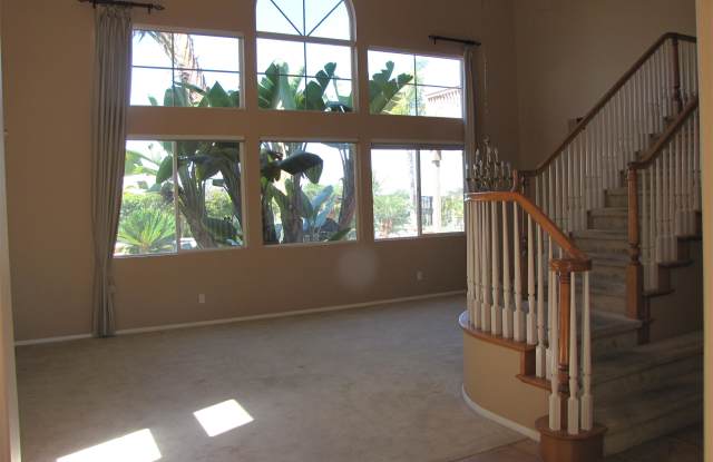 6717 Lonicera Street Gallery 2