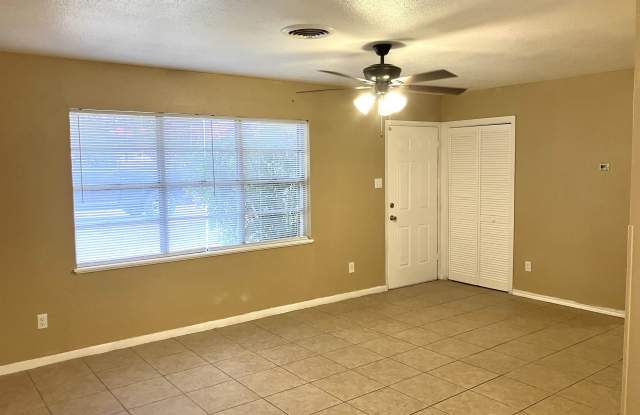 1112 B Northwood Gallery 2