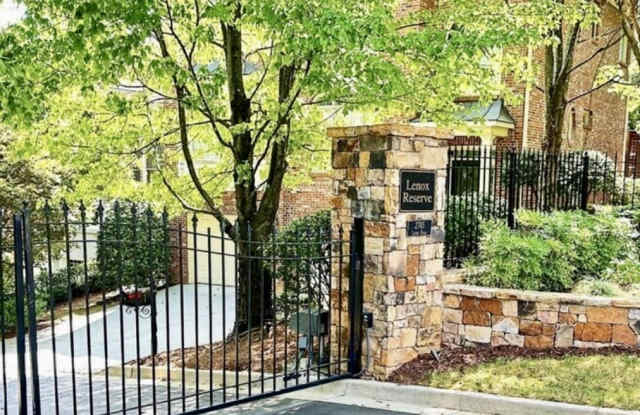 2745 Lenox Rd Ne photos photos