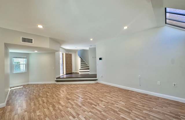 Spacious Updated Home In Desirable 92029 Including Access To Pool and Spa!! photos photos