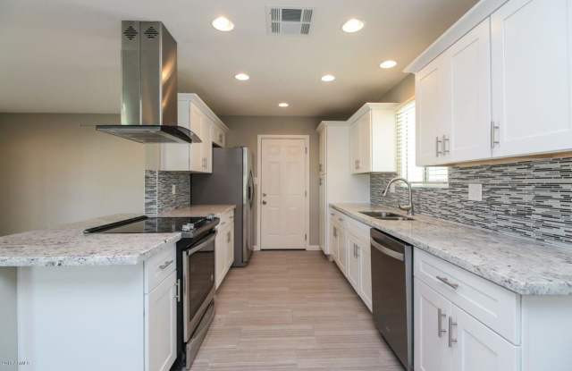 1250 E HERMOSA Drive Gallery 2