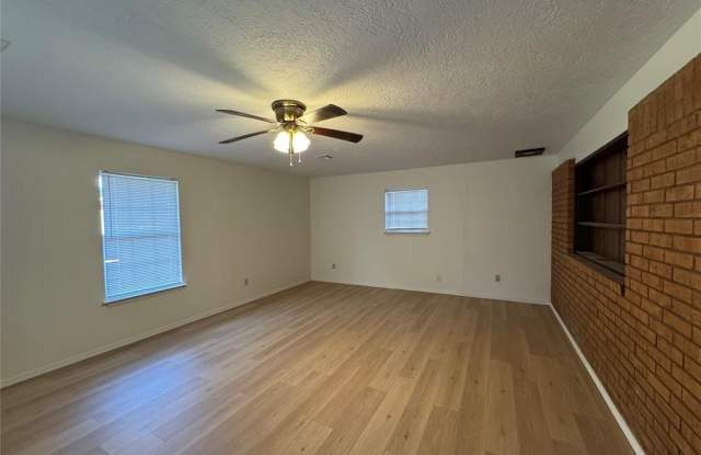 4765 Spiva Drive Gallery 4