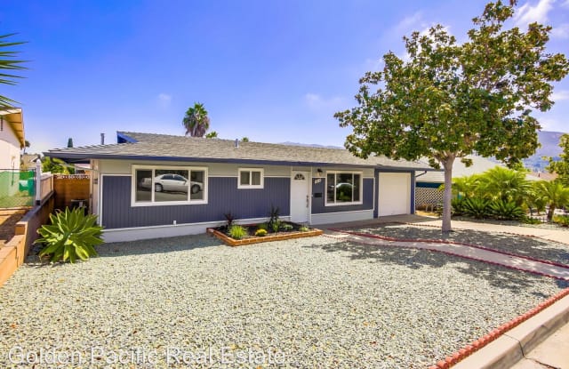 915 La Fiesta Ct. - 915 La Fiesta Court, Lake San Marcos, CA 92078