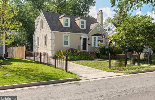 2900 MEADOW LANE - 2900 Meadow Lane, West Falls Church, VA 22042