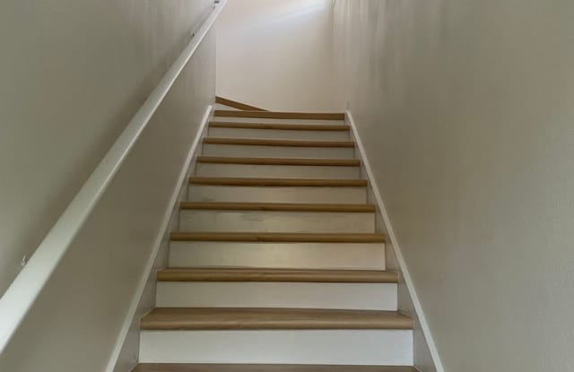 Condo for rent Gallery 3