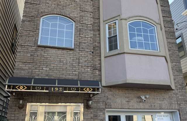 193 STEVENS AVE Gallery 1