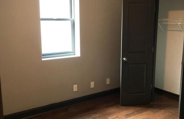 8 W BARNEY STREET - 8 West Barney Street, Baltimore, MD 21230