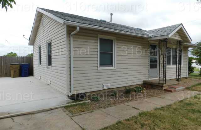 2-bedroom, 1-bathroom home located in the heart of Towanda, KS photos photos