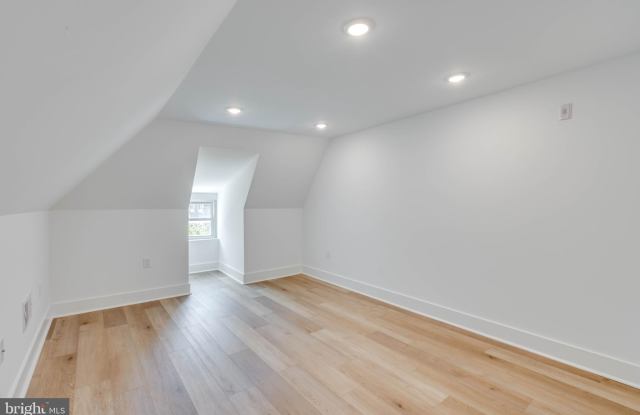 4327 BALTIMORE Avenue Gallery 3