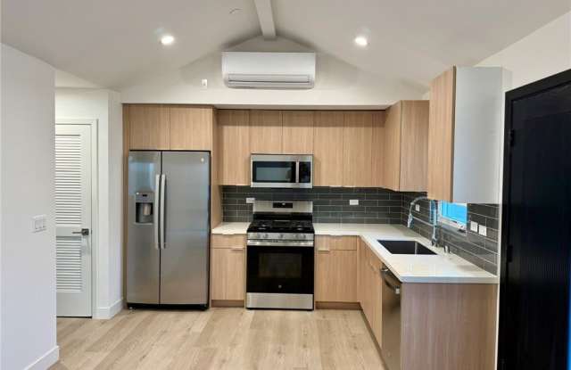 5974 Jamieson Avenue - 5974 Jamieson Avenue, Los Angeles, CA 91316