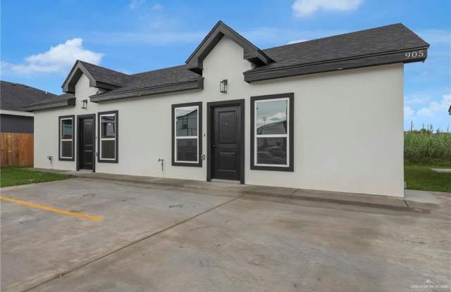 905 Crestview Street unit: 2 photos photos