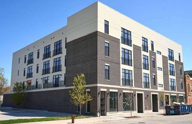 926 E 43rd Street unit: 210 photos photos