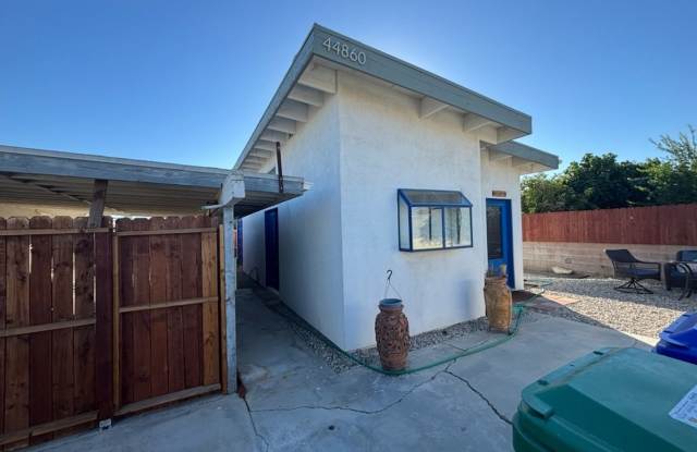 Charming 1BR House in Indio photos photos