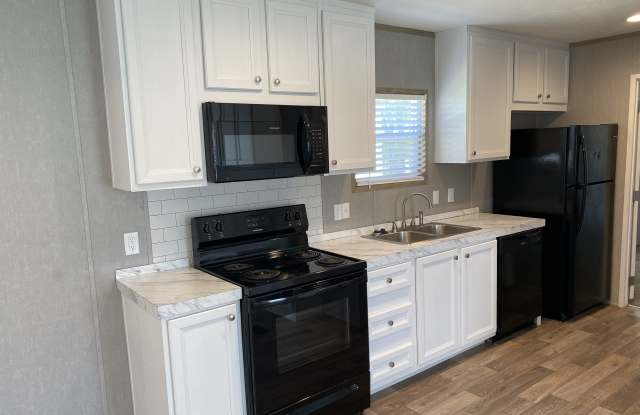2101 SW 38th Street photos photos