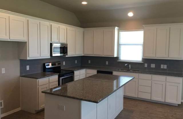 609 W Carpenter Street - 609 West Carpenter Street, Decatur, TX 76234