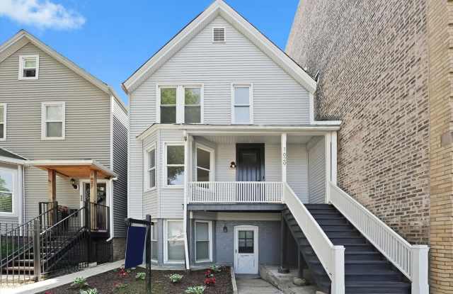 1629 W Foster Ave photos photos