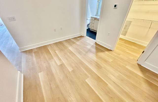 1 Bedroom Condo Downtown! photos photos