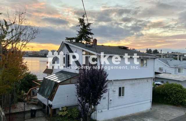 315 Shore Drive - 315 Shore Drive, Bremerton, WA 98310