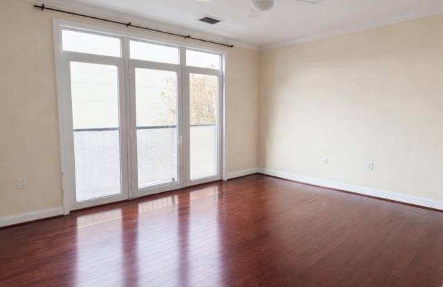 1391 PENNSYLVANIA Avenue SE Gallery 3