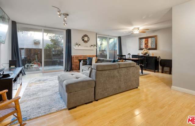 6525 Green Valley Cir Gallery 2