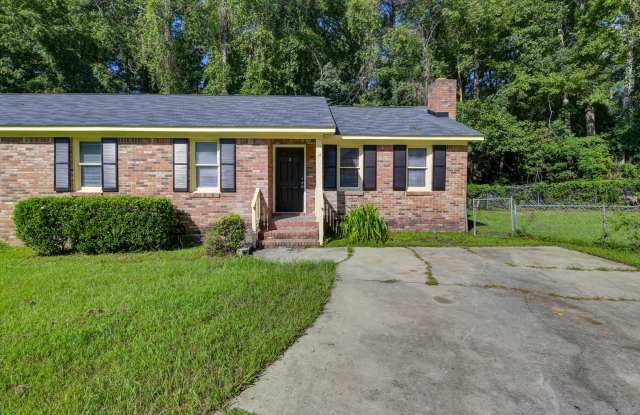 Beautifully Renovated 3-Bedroom Home in Columbia, SC! Gallery 3