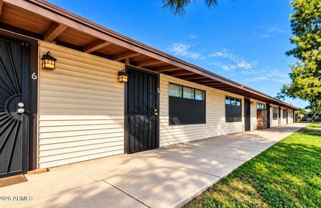 7508 W ORANGEWOOD Avenue Gallery 2