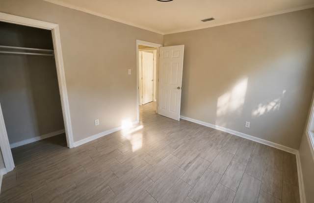 3744 Mandalay Drive Gallery 4