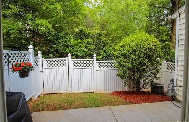 8352 Chaceview Court Gallery 2