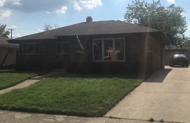 Wow, Beautifully appointed 4 BR, 2BA Ranch/Full Basement/2 Car Garage photos photos Wow, Beautifully appointed 4 BR, 2BA Ranch/Full Basement/2 Car Garage photos photos