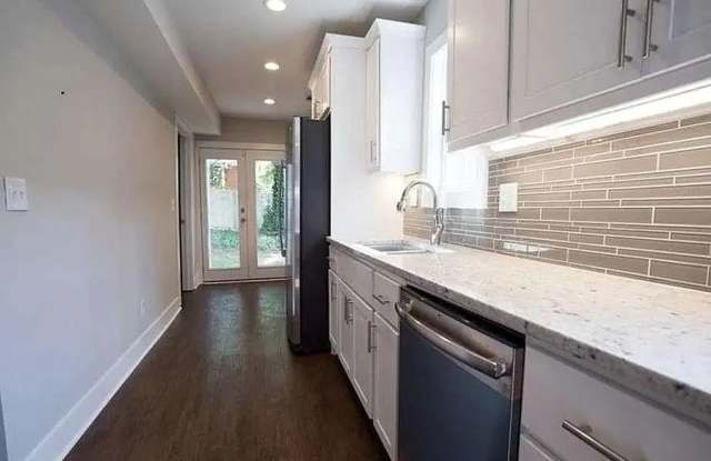 Room in 4 Bedroom Home in Atlanta photos photos