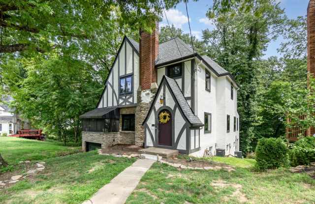 Modern Elegance Meets Mt. Lookout Charm – Fully Furnished Tudor photos photos