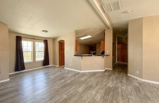 29 Palms 3bd/ 2 ba/ 1860 sf home / 2 car gar / Pet friendly in great neighborhood! photos photos