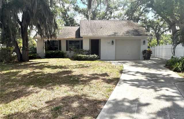 739 LOCKLEAR AVENUE photos photos