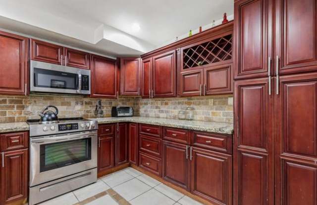 475 NE 113th Street, Miami, FL 33161 - 6646 photos photos