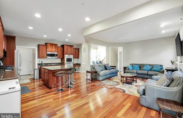 3037 MOORE Lane photos photos