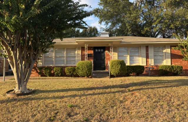 1300 East Hankerson Street photos photos 1300 East Hankerson Street photos photos