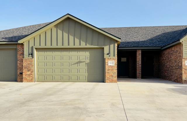 Spacious 3-Bedroom Townhouse Near Texas Tech photos photos