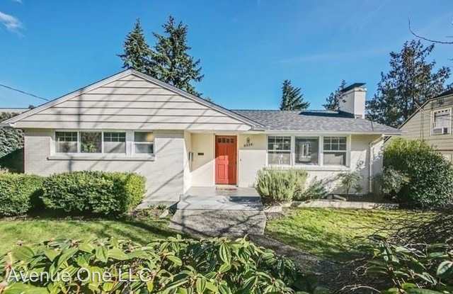 6034 38th Ave NE - 6034 38th Avenue Northeast, Seattle, WA 98115