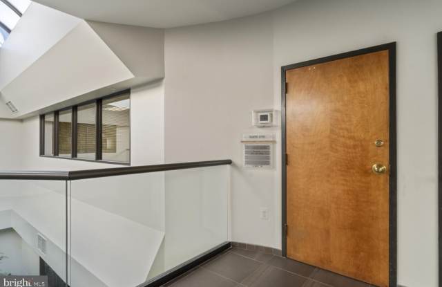 124 SLADE Avenue Gallery 2