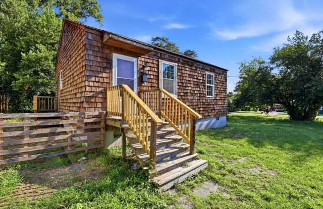 Cozy 2-Bedroom Home Near Downtown Wilmington photos photos
