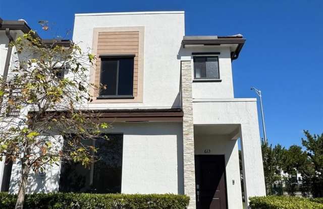 613 NE 208th Ter photos photos 613 NE 208th Ter photos photos