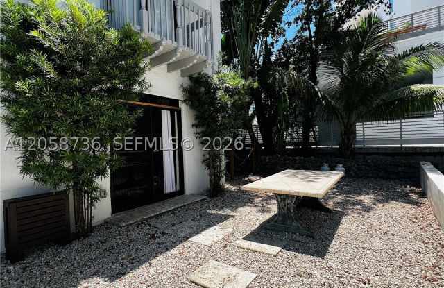 1470 Lincoln Ter Gallery 3