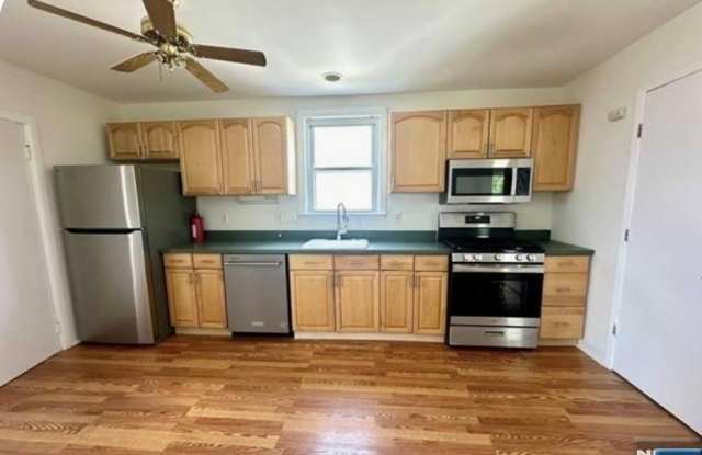 224 Pierre Avenue Gallery 2
