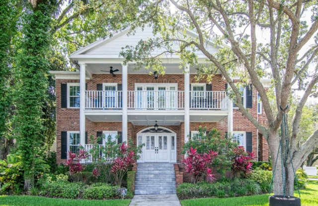 822 S BAYSIDE DRIVE - 822 Bayside Drive, Tampa, FL 33609