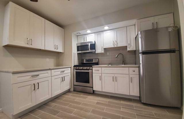 410 Fairview Avenue - 410 Fairview Avenue, Fort Lee, NJ 07024
