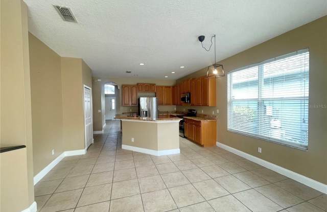 10366 CYPRESS KNEE Circle Gallery 3