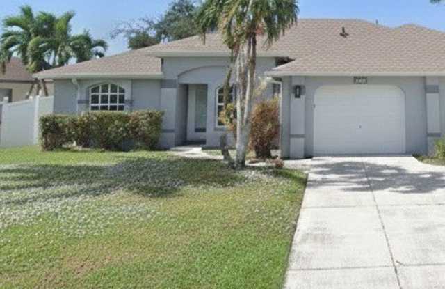 546 SE 5th Avenue photos photos