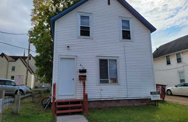 610 1/2 9th Avenue East photos photos