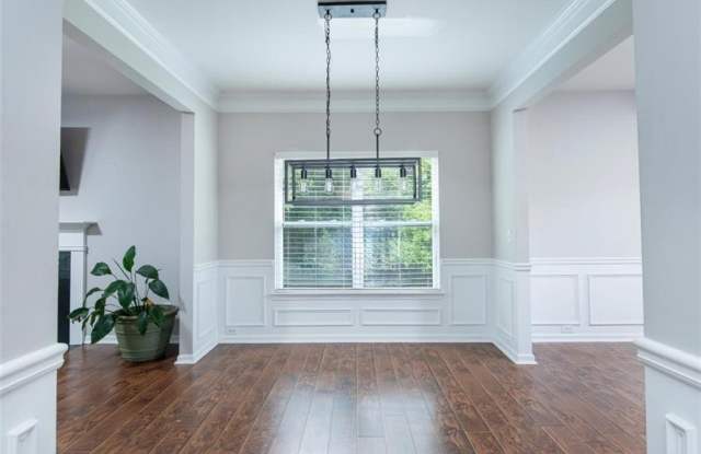 310 Sugarberry Lane Gallery 4