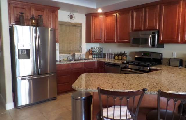 VACATION RENTAL - Condo on the River Gallery 3